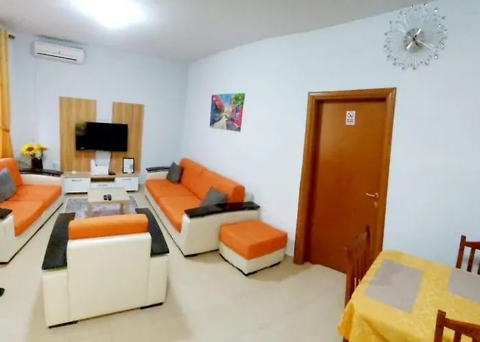 Skanderbeg Square Apartment